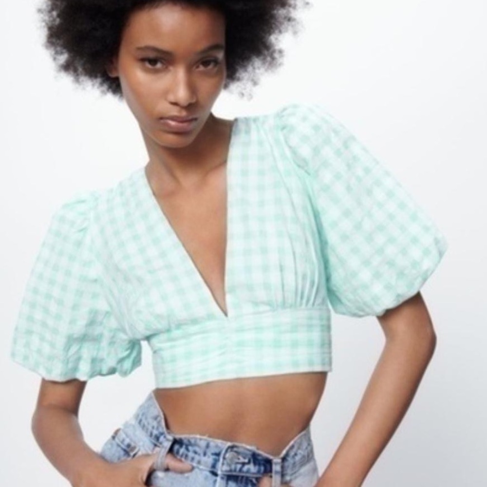 Zara Green and White Puff Sleeve Crop Top
